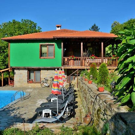 Къща Край Реката/ House By The River Vetrintsi 외부 사진