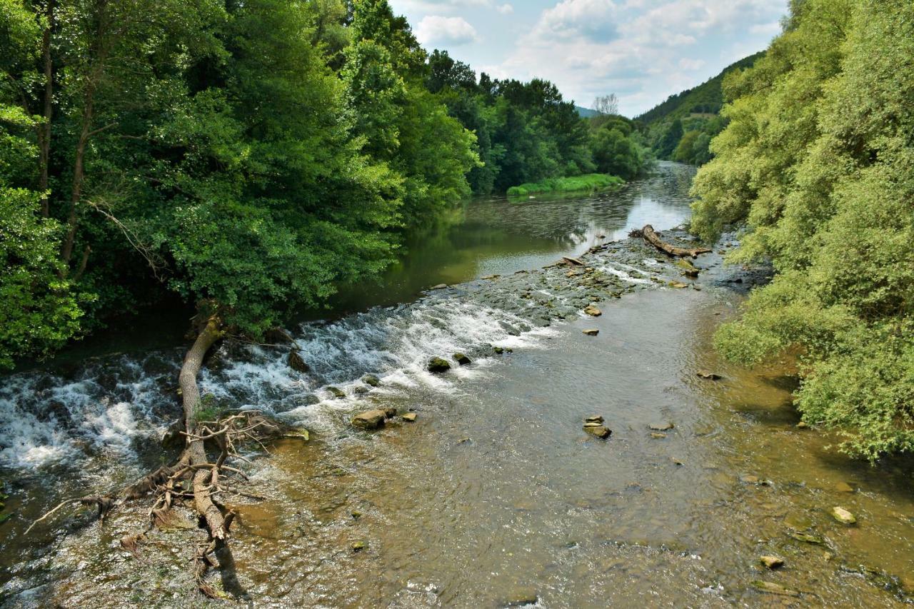 Къща Край Реката/ House By The River Vetrintsi 외부 사진
